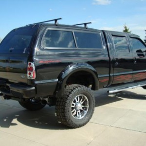 2005 Harley F350 w/6" Lift